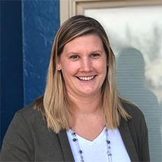 Dr. Jessica (Mueller) Dean '05 Headshot